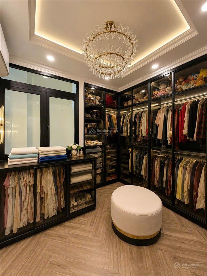 Nhà 5t, full nội thất cực đẹp, mặt tiền vip, p. chợ lớn giá siêu tốt