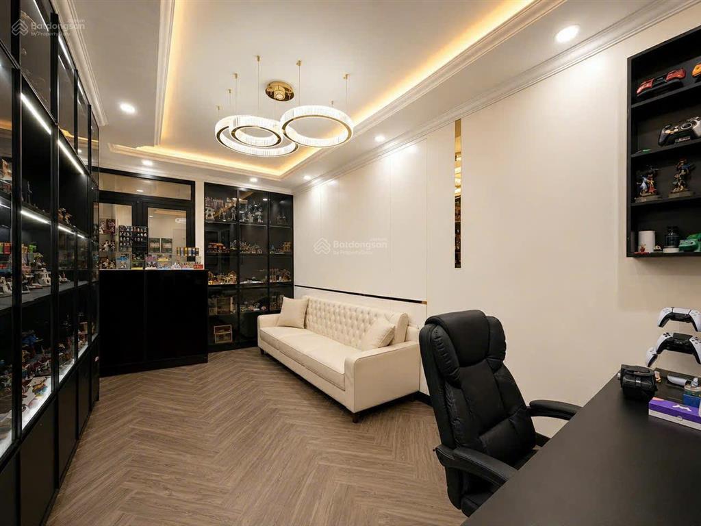 Nhà 5t, full nội thất cực đẹp, mặt tiền vip, p. chợ lớn giá siêu tốt