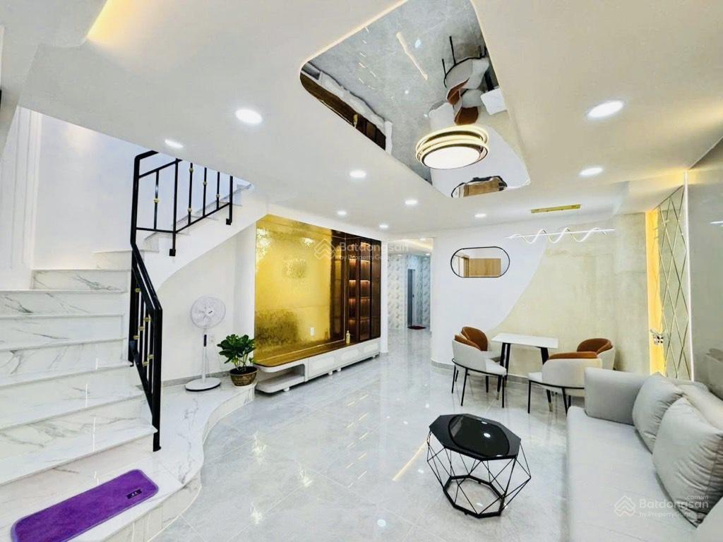 Giảm 600tr  bán gấp  nguyễn hữu cảnh  ngay trạm metro văn thánh  4 phòng ngủ  2 tầng  (53m2)
