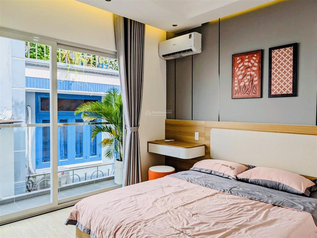  giảm 300tr  cô bắc, phan đình phùng, dt 45m2, 4 tầng(4pn), sân thượng, 1 căn ra hxt chỉ 7.65t