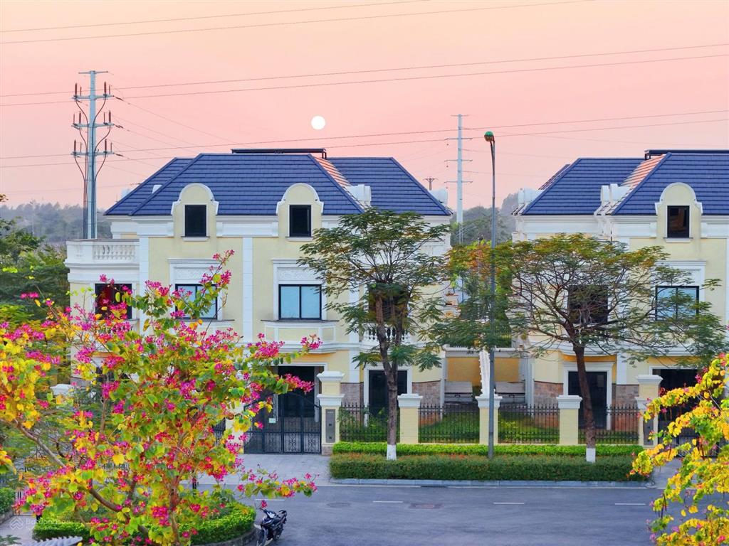 Duy nhất 1 căn biệt thự song lập 177.38m2 an lạc green symphony vốn 12,9 tỷ nhận nhà ngay