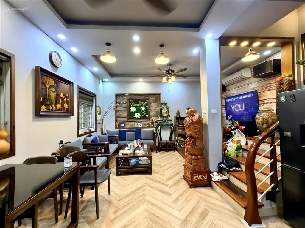 Nhà đẹp chùa bộc 45m2,lô góc 2thoáng, 50m ra phố, ở ngay, giá 12.9tỷ.