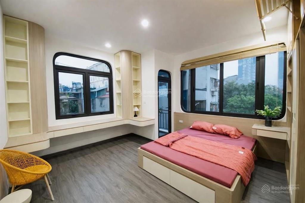 (hiếm) 11tỷ5 oto tránh liền kề nguyễn tuân 30m2* 5t, lô góc 3pn, nhà đẹp ở ngay.