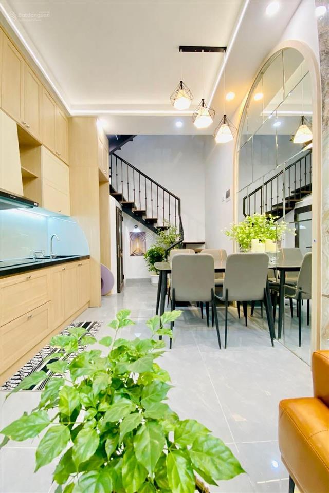 (hiếm) 11tỷ5 oto tránh liền kề nguyễn tuân 30m2* 5t, lô góc 3pn, nhà đẹp ở ngay.