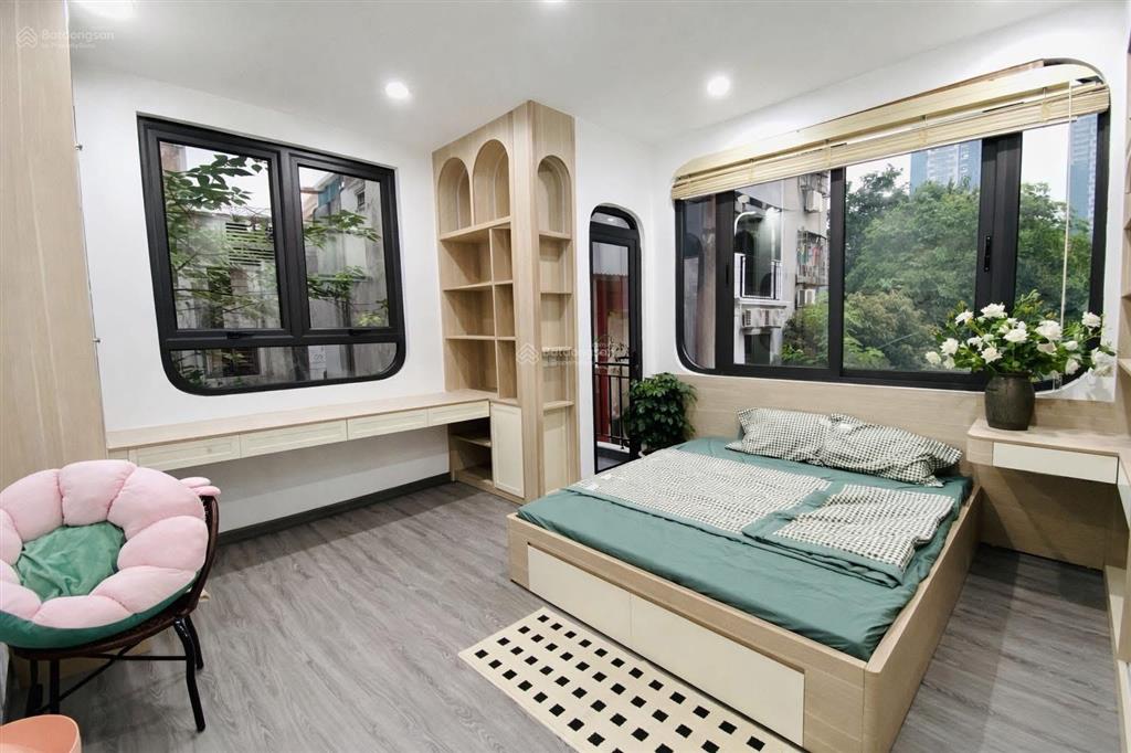 (hiếm) 11tỷ5 oto tránh liền kề nguyễn tuân 30m2* 5t, lô góc 3pn, nhà đẹp ở ngay.