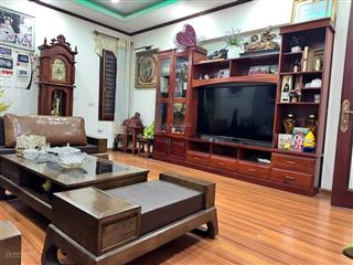 Chủ nhà chuyển ra biệt thự để lại ngôi nhà tâm huyết tuổi trẻ cho anh chị em quý nhà đầu tư