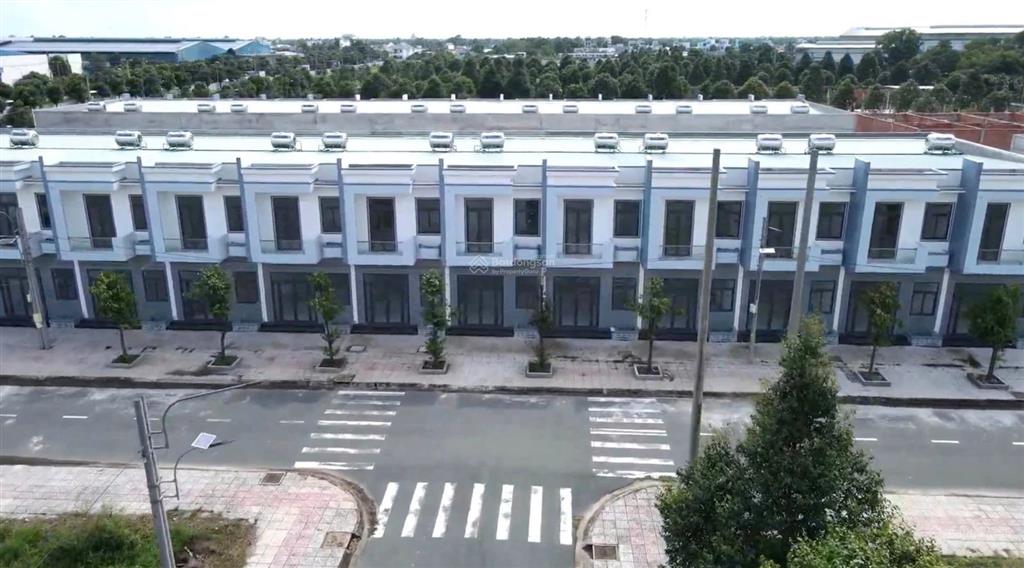 Cđt bán nhà ở xã hội kcn cầu tràm, 1 trệt 1 lầu, 2 pn, 2 wc
