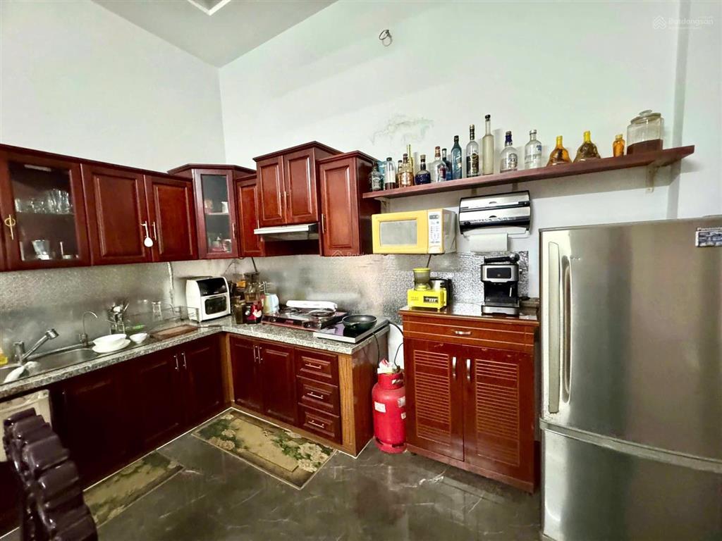 Bán nhà phố liền kề hẻm oto thông thoáng của đường thạnh mỹ lợi p. thạnh mỹ lợi quận 2
