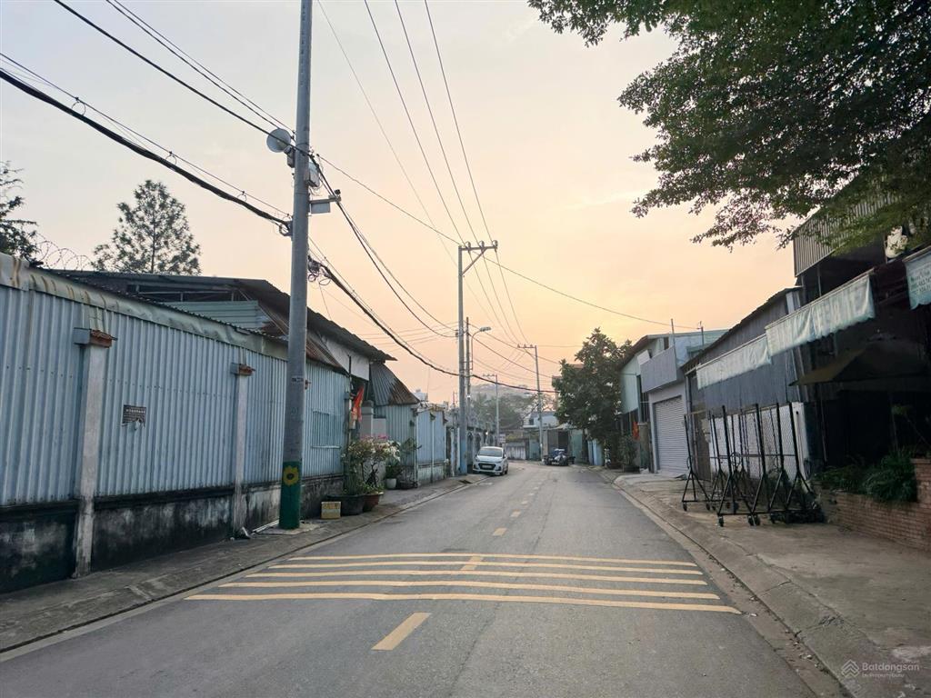 Bán nhà phố liền kề hẻm oto thông thoáng của đường thạnh mỹ lợi p. thạnh mỹ lợi quận 2