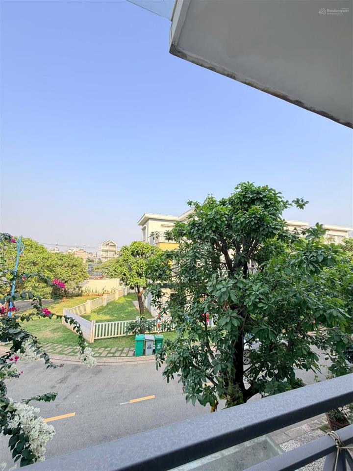 Bán nhà phố liền kề khu dự án rosita đường nguyễn thị tư p. long trường quận 9