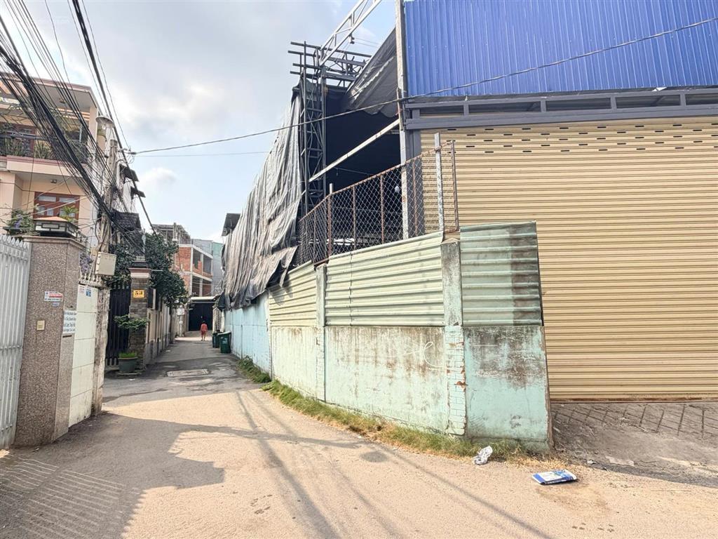 Bán lô đất góc 2 mặt tiền hẻm xe tải đường lê văn thịnh p. bình trưng đông, quận 2. hạ giảm 33 tỷ
