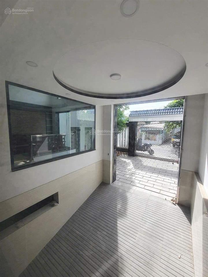 Chính chủ gửi bán chdv mặt tiền đường số 42 phường bình trưng đông quận 2