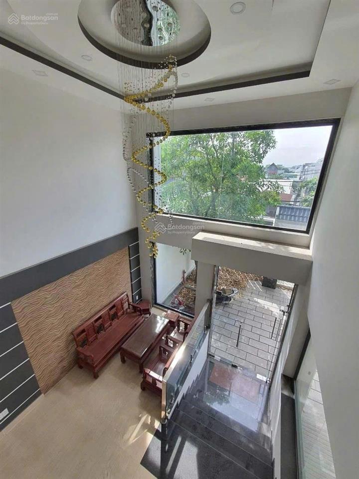 Chính chủ gửi bán chdv mặt tiền đường số 42 phường bình trưng đông quận 2