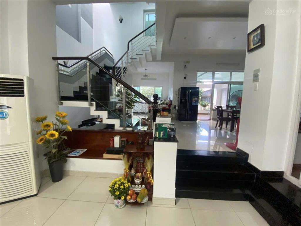 Bán căn biệt thự nội khu 280 lương định của p. an phú quận 2 (khu chỉ có 12 nền biệt thự độc lập)