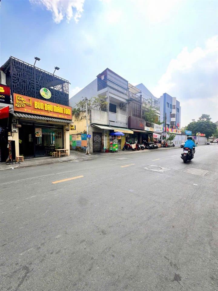 Bán căn góc 2 mt đường đặng văn ngữ quận phú nhuận. đang có hợp đồng thuê 30 triệu/tháng