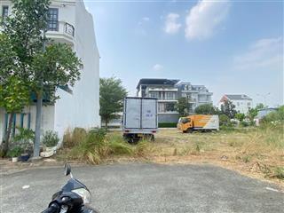 Bán nền biệt thự 2 mt trước sau ( sau lưng là công viên )dự án phú nhuận 10 mẫu p.bình trưng quận 2