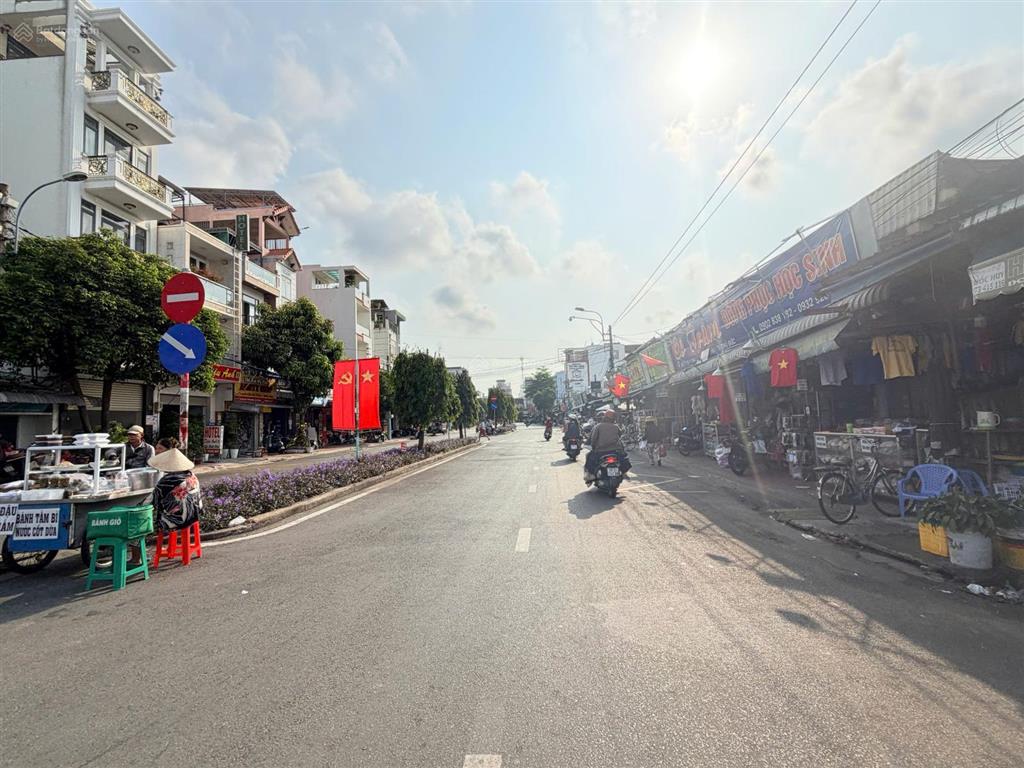 Bán lô đất trống mặt tiền đường đại lộ ii, phường phước bình quận 9 (lg đường 30m)