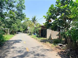 Bán lô đất mặt tiền đường d1 trước mặt là con rạch lớn thuộc p. long phước quận 9