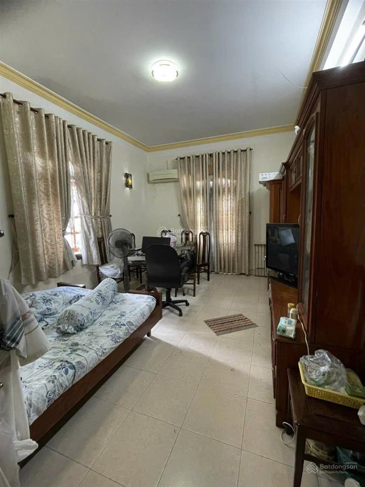 Biệt thự sân vườn quận 2, hẻm oto 7 chỗ, full nội thất gỗ