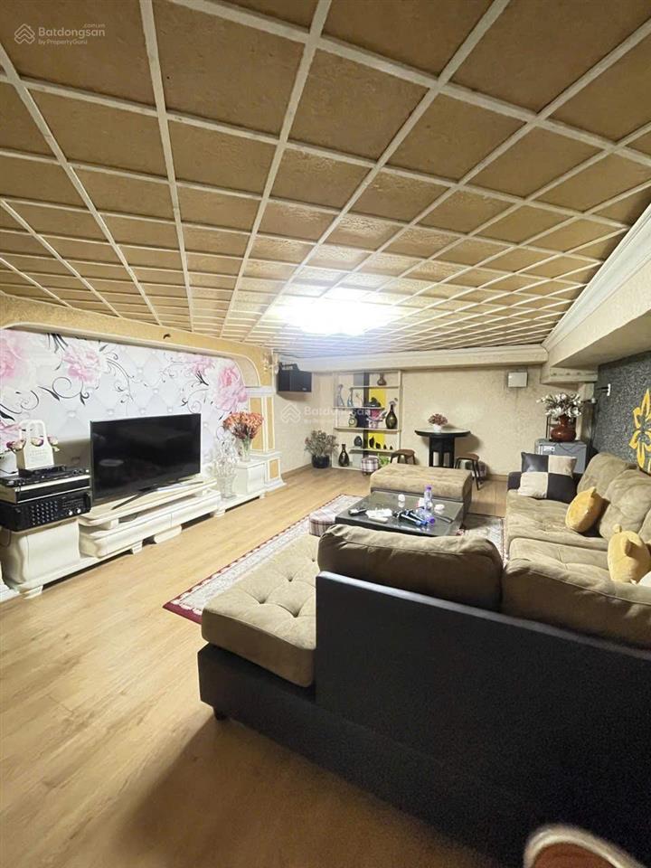 Biệt thự góc 2mt view sông bắc rạch chiếc 374m² hầm + 3 tầng nội thất ý