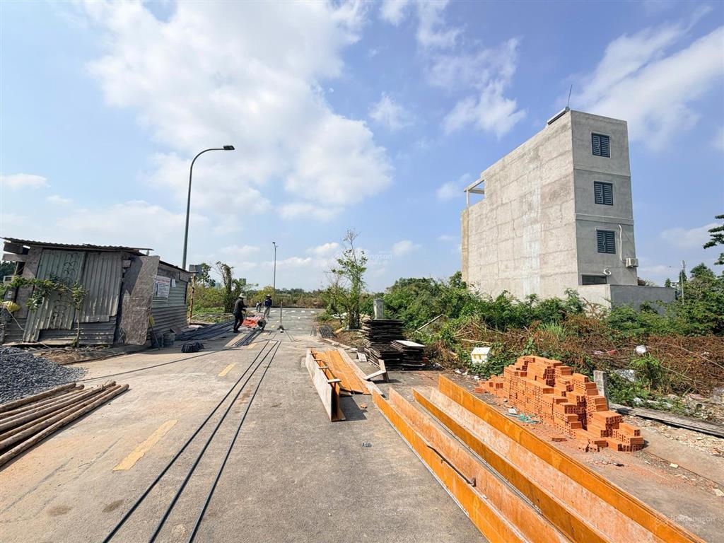 Bán lô đất mặt tiền khu dự án đặng gia phát, đường nguyễn duy trinh, p. bình trưng đông, quận 2