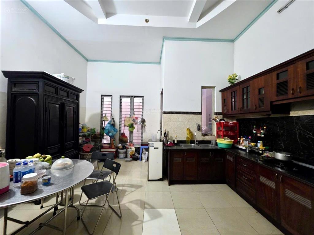 Bán nhà phố bình trưng tây quận 2 gần bv lê văn thịnh 4 tầng 104m2 sổ hồng riêng