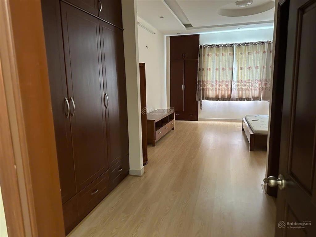 Bán nhà mặt tiền đường số 62 p.thảo điền quận 2.