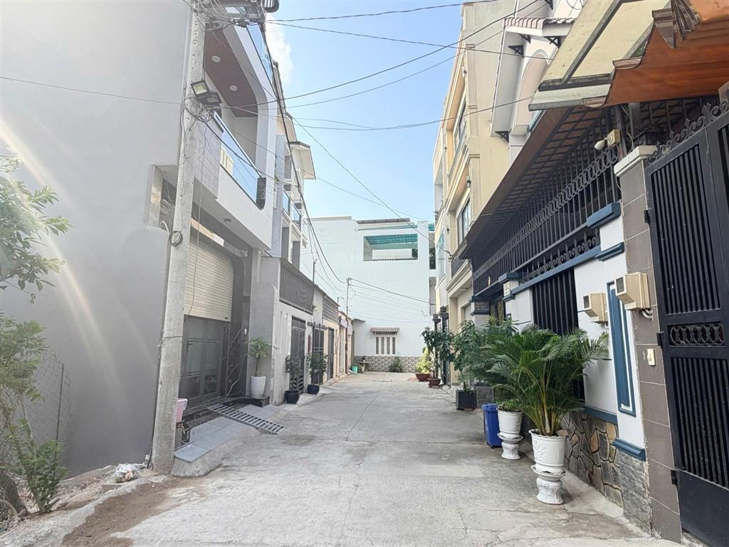 Bán lô đất hẻm nội bộ khu phân lô không lộ giới hẻm nội bộ của đường 25 p.cát lái quận 2