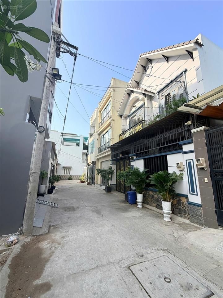 Bán lô đất hẻm nội bộ khu phân lô không lộ giới hẻm nội bộ của đường 25 p.cát lái quận 2