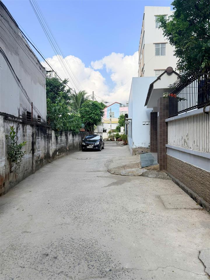 Bán lô đất hẻm nội bộ khu phân lô không lộ giới hẻm nội bộ của đường 25 p.cát lái quận 2