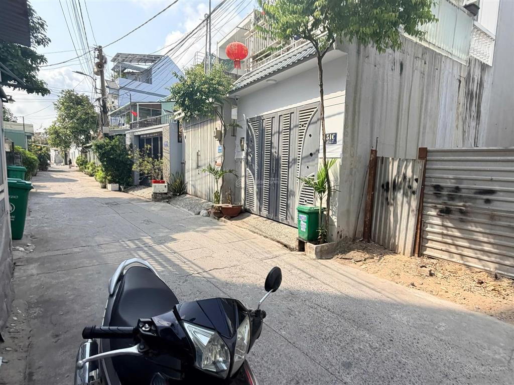 Bán lô đất mặt tiền đường số 10 p.bình trưng tây quận 2