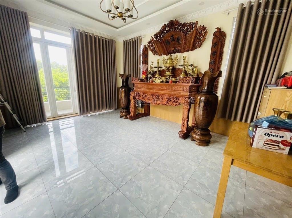 Biệt thự sân vườn khu dự án khu dân cư tuổi trẻ, đường lê hữu kiều p. bình trưng tây quận 2