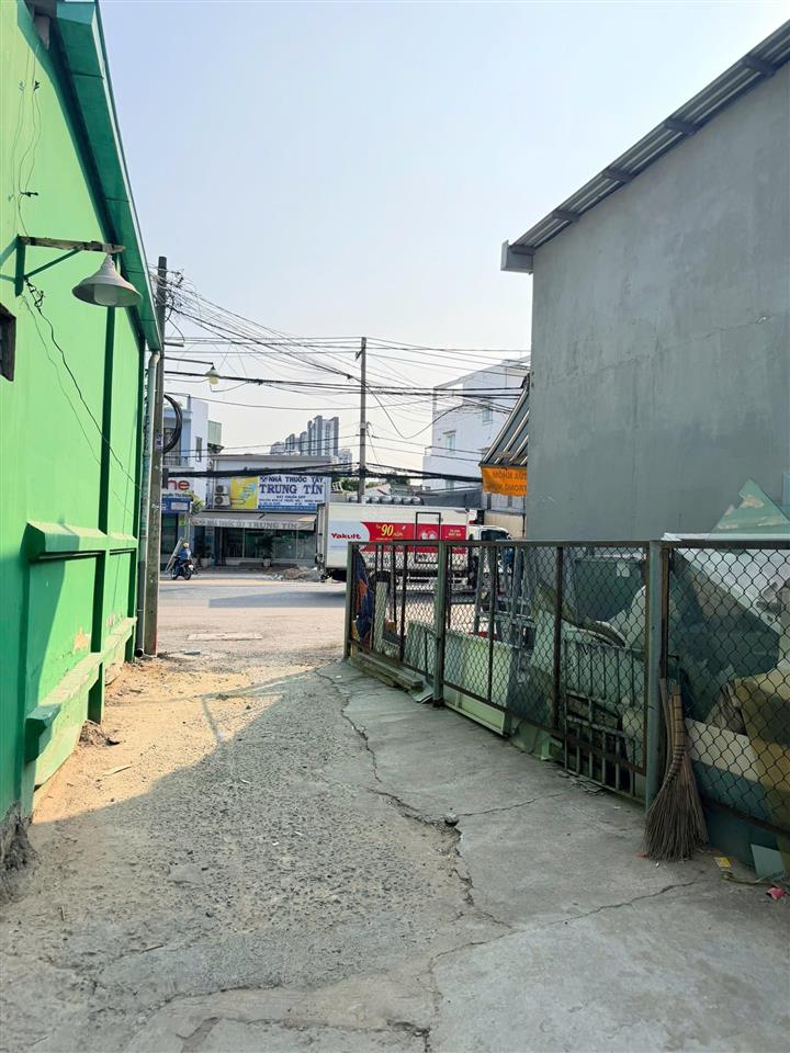 Hạ giảm giá xuống 9 tỷ bán nhà hẻm đường nguyễn thị định p. cát lái quận 2