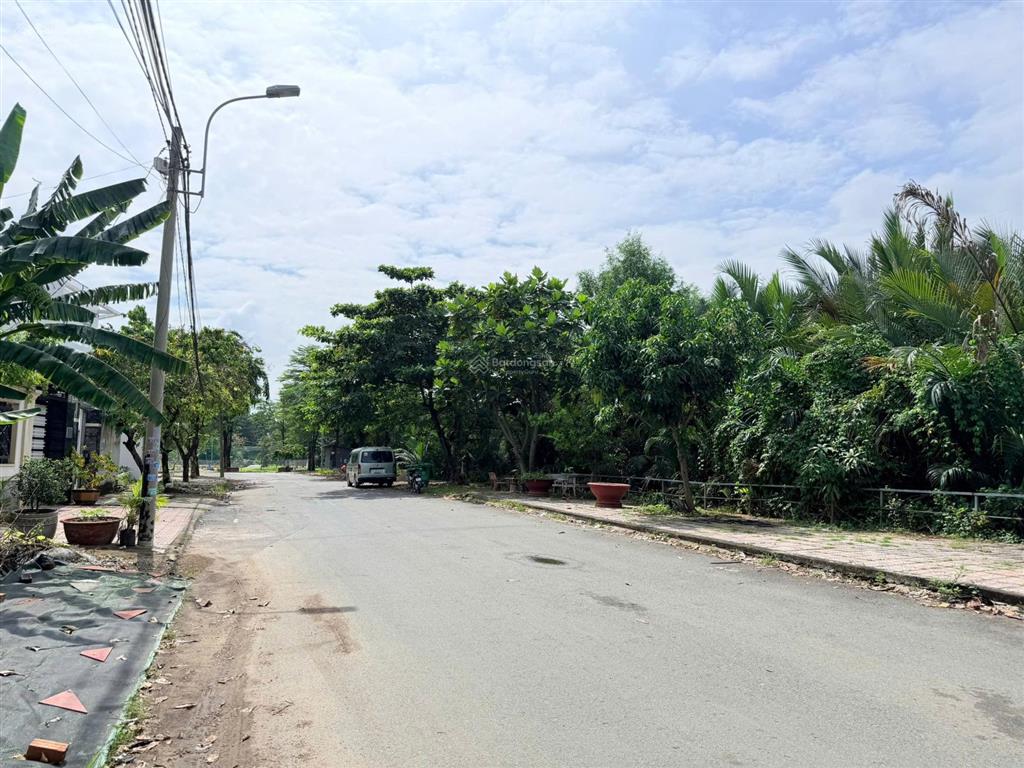 Cần tiền bán gấp  hạ giảm 27.6 tỷ  bán đất mặt tiền sông dự án kiến á  liên phường quận 9