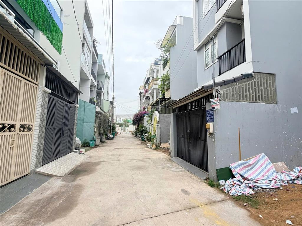 Bán đất đường d9 khu liên phường  sát thủ thiêm garden  63,6m² giá 6,6 tỷ