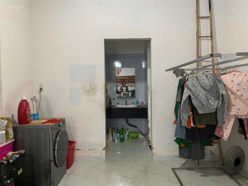 Gửi bán nhà cấp 4 mặt tiền đường số 25 phường cát lái, quận 2. (cách đường lê văn thịnh 100m)