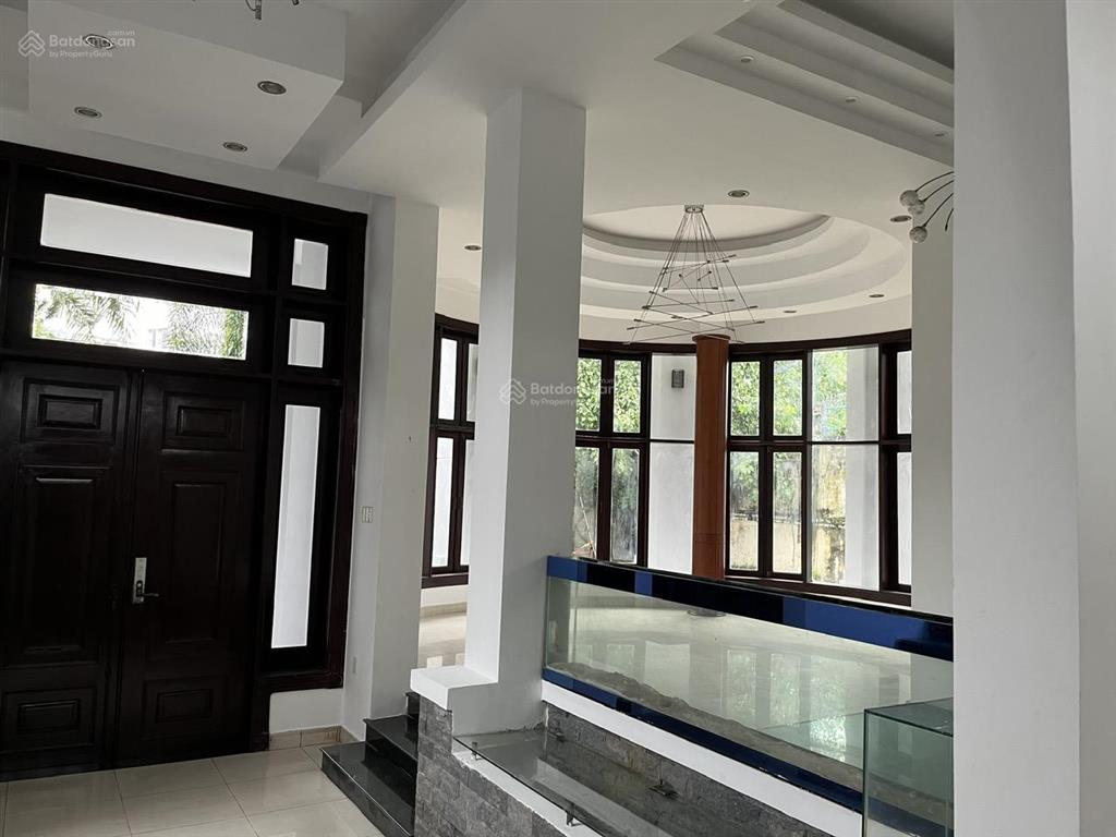 Bán căn biệt thự 2 mặt tiền trước sau đường võ nguyễn giáp + nam hoà p. phước long a quận 9