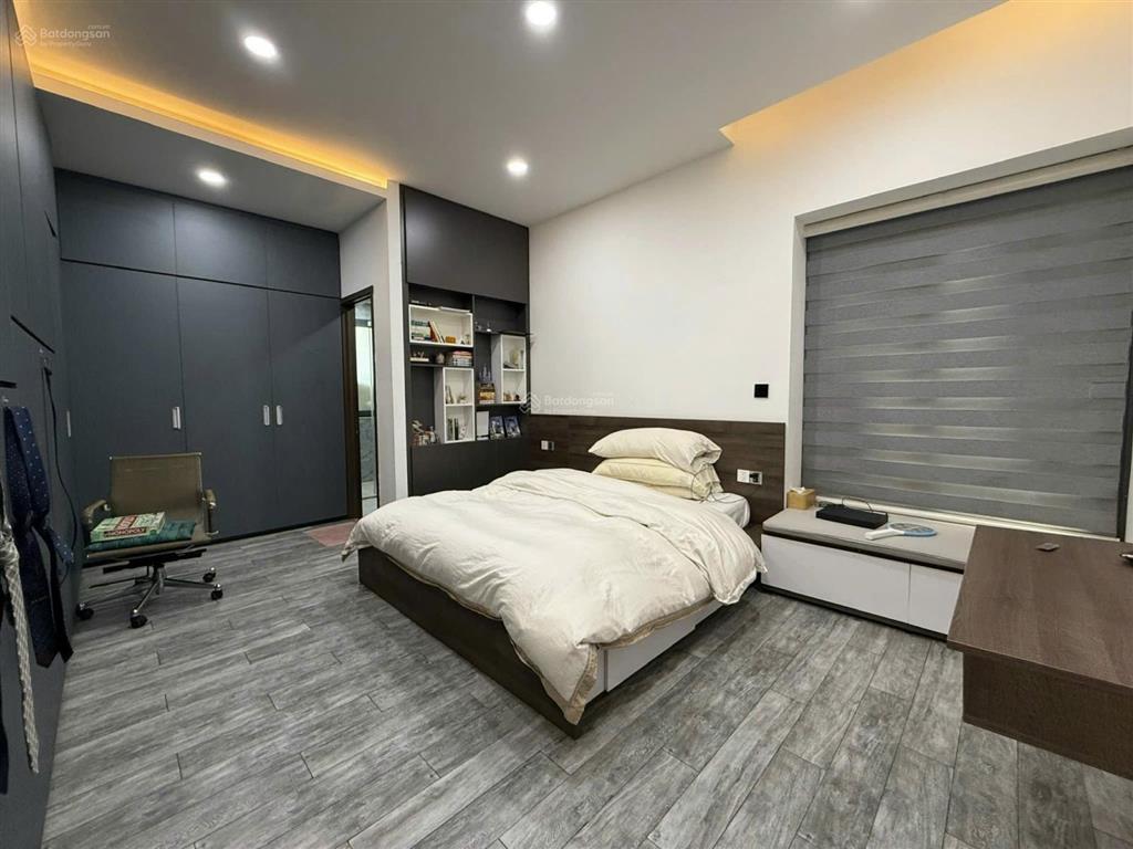 Bán căn biệt thự 2 mặt tiền trước sau đường võ nguyễn giáp + nam hoà p. phước long a quận 9