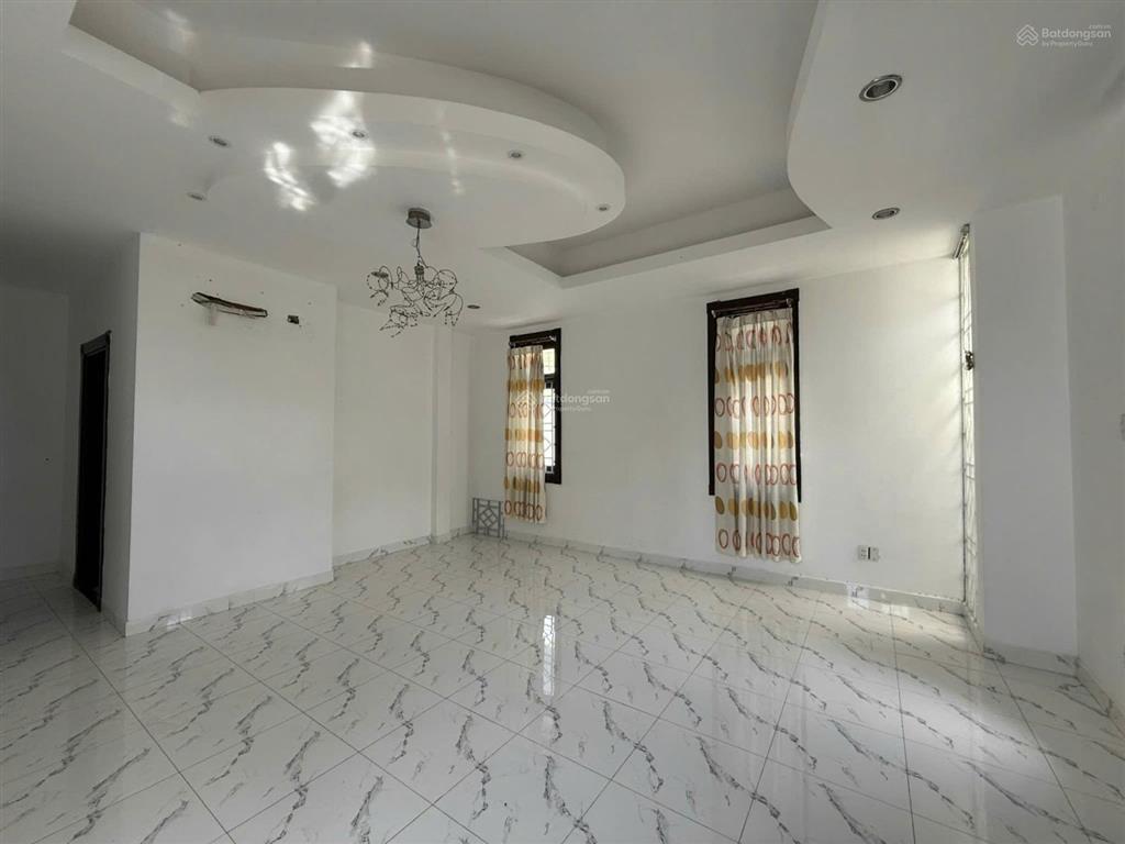 Bán căn biệt thự 2 mặt tiền trước sau đường võ nguyễn giáp + nam hoà p. phước long a quận 9