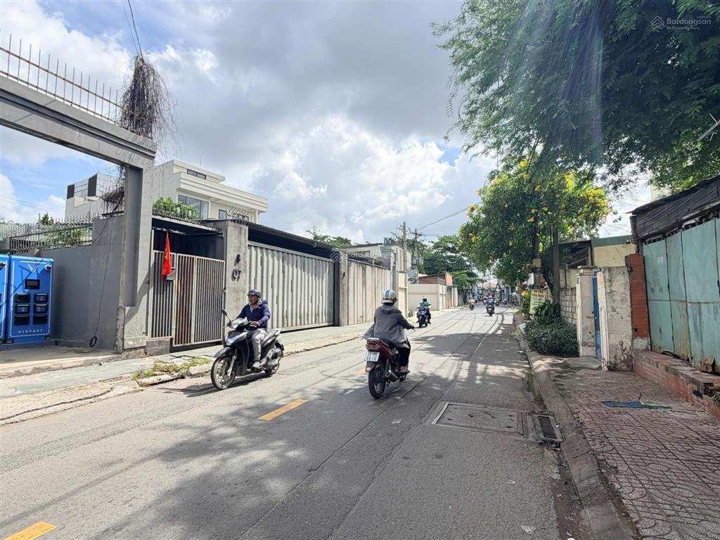 Bán căn biệt thự 2 mặt tiền trước sau đường võ nguyễn giáp + nam hoà p. phước long a quận 9