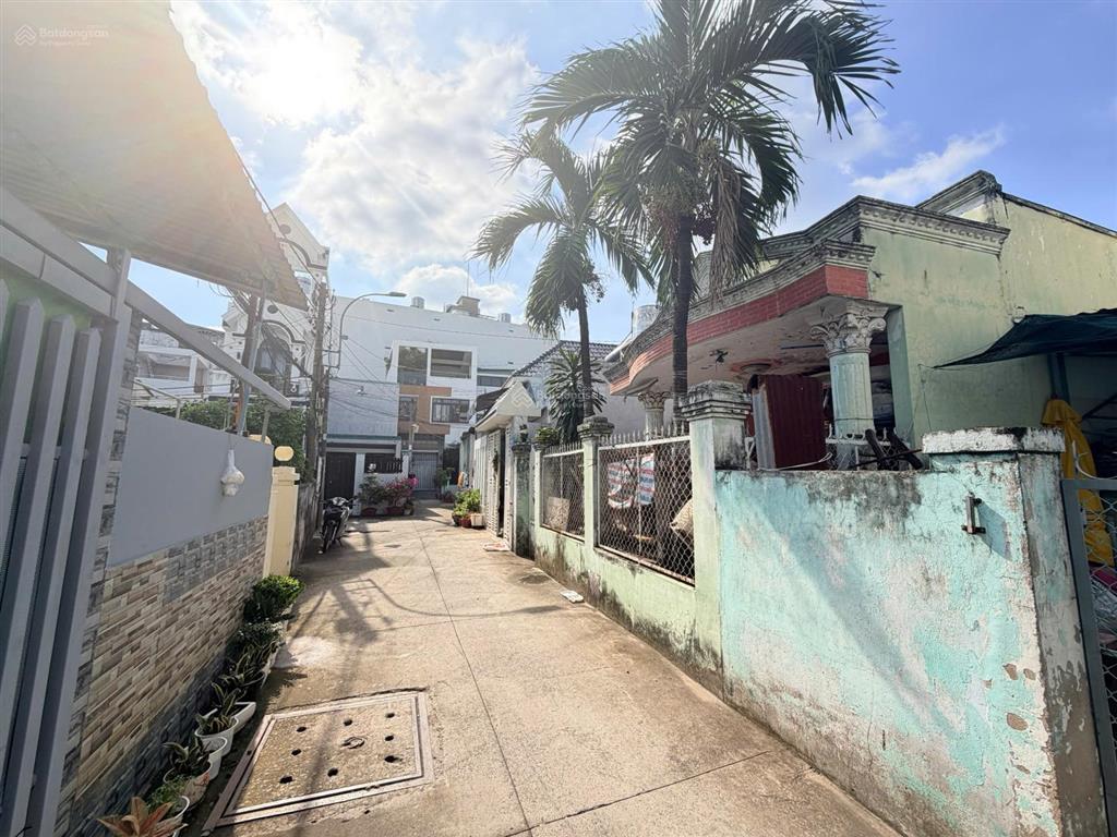 Bán đất full thổ cư 117,9m² tặng nhà cũ ngang gần 7m gần tthc quận 2