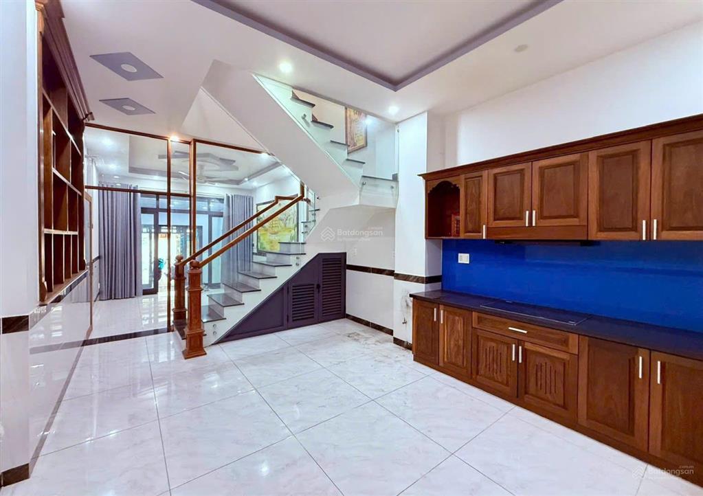 Bán căn nhà phố mặt tiền hẻm oto đường thạnh mỹ lợi p.thạnh mỹ lợi quận 2.