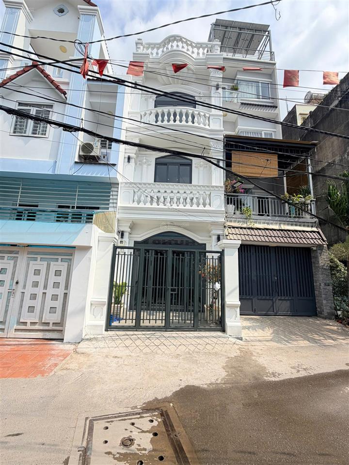 Hạ giảm 10,5 tỷ  bán nhà phố liền kề mặt tiền đường số 42 p. bình trưng tây quận 2
