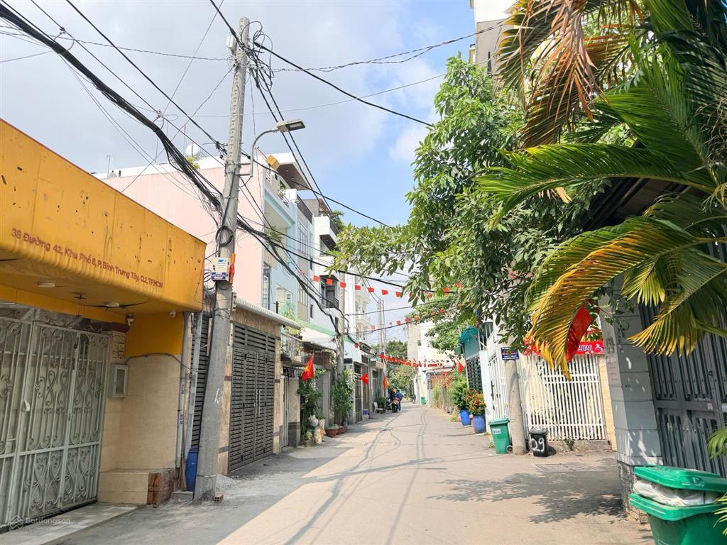Hạ giảm 10,5 tỷ  bán nhà phố liền kề mặt tiền đường số 42 p. bình trưng tây quận 2