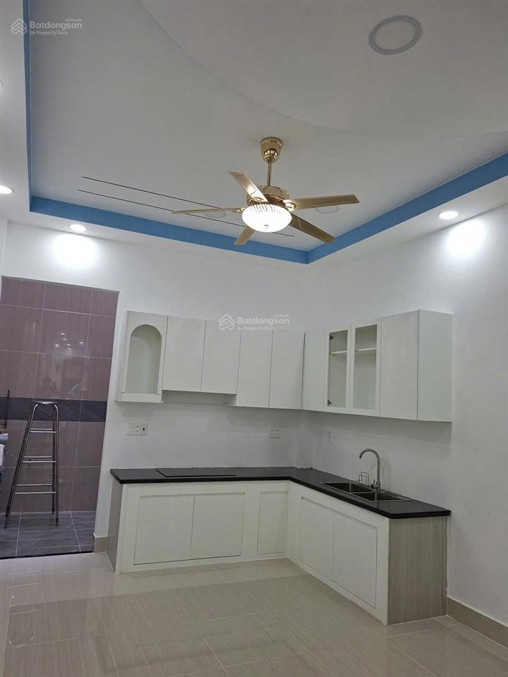 Hạ giảm 10,5 tỷ  bán nhà phố liền kề mặt tiền đường số 42 p. bình trưng tây quận 2