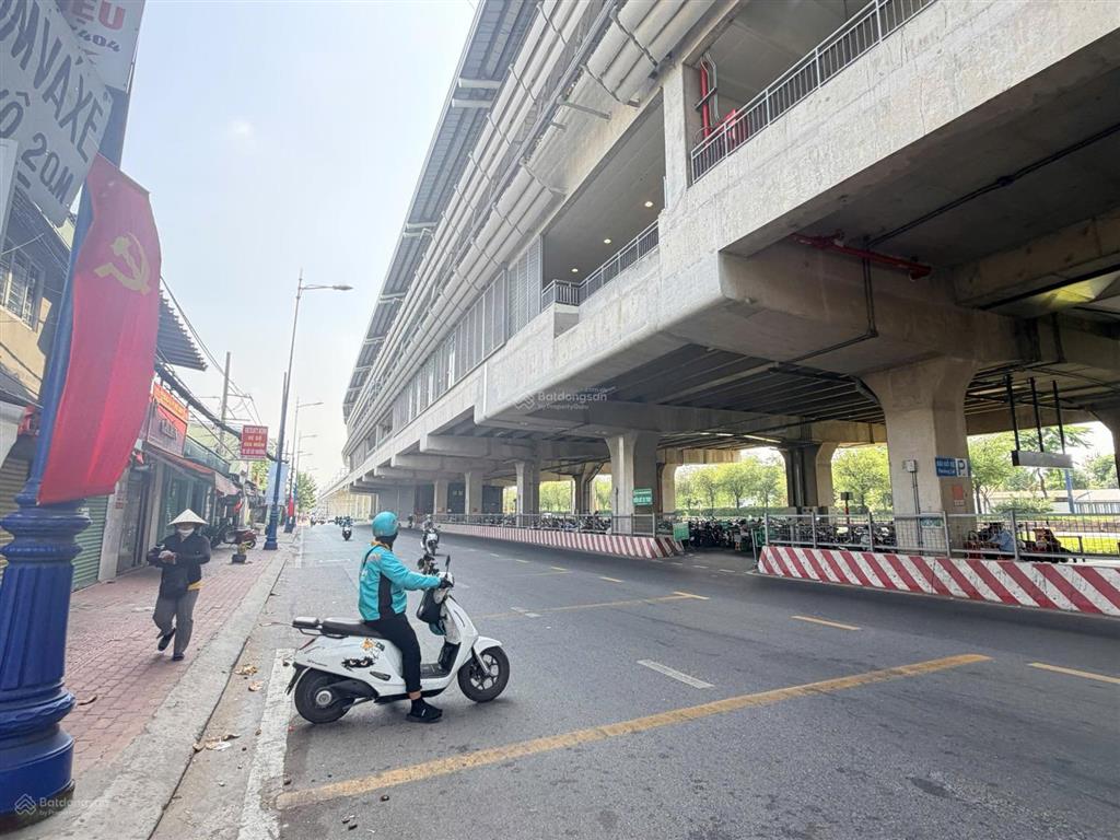 Bán 2 lô liền kề vị trí hẻm 417 nguyễn văn bá sát bên tuyến metro
