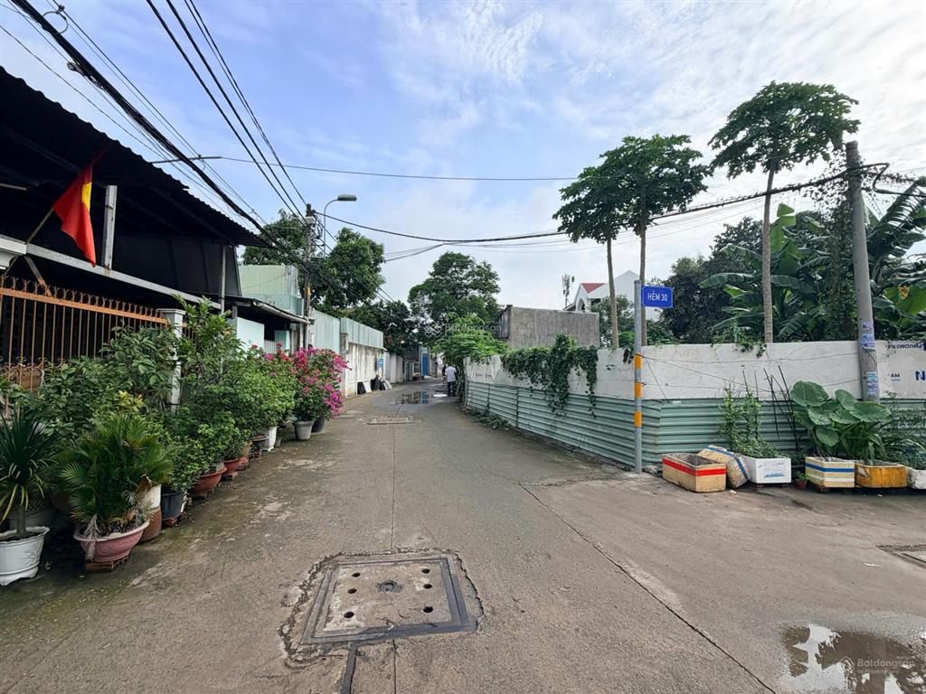 Bán lô góc 2 mặt tiền đường nguyễn đôn tiết p. bình trưng đông quận 2