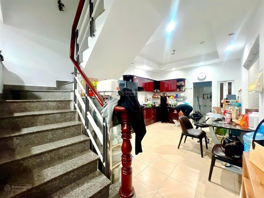 Bán căn nhà phố hẻm đường số 1 p.bình an quận 2 ( cách đường trần não 200m )
