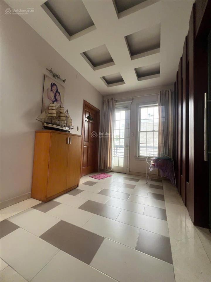 Biệt thự góc 2 mặt tiền đường diệp minh tuyền p.phước long b quận 9