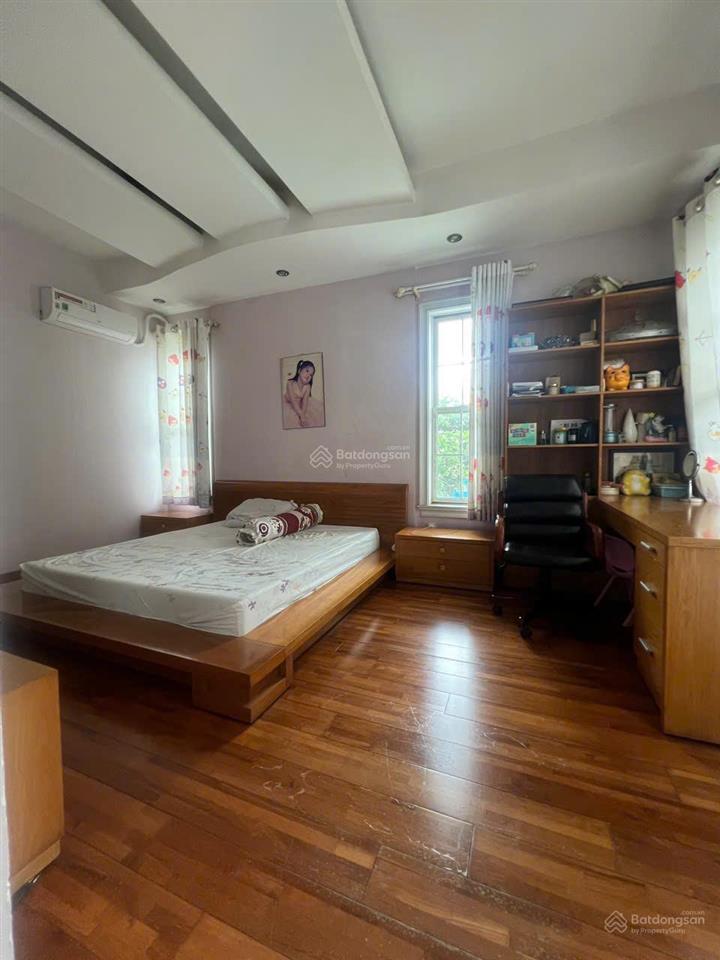 Biệt thự góc 2 mặt tiền đường diệp minh tuyền p.phước long b quận 9